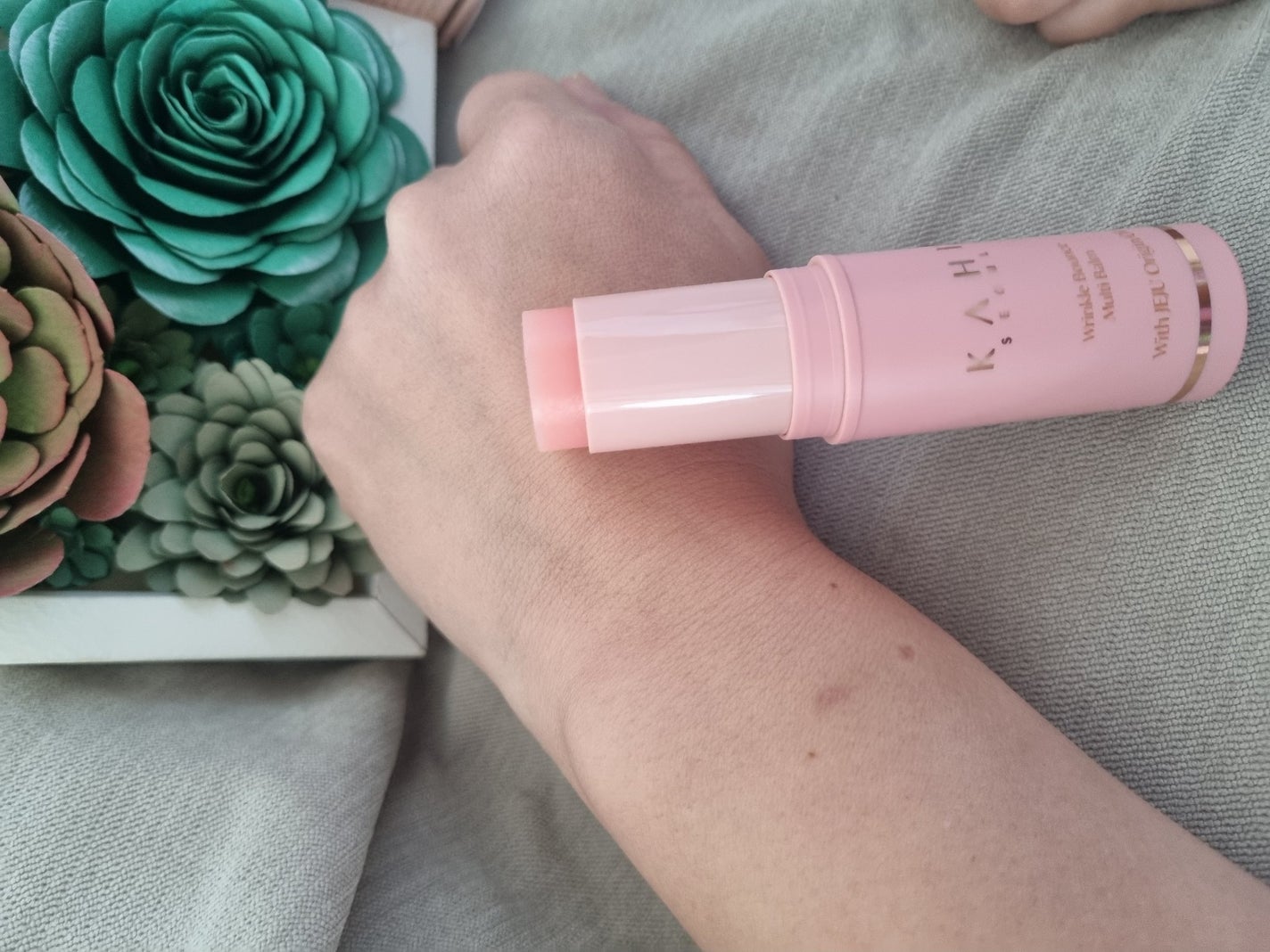 WRバウンス マルチバーム/KAHI/フェイスバームを使ったクチコミ(2枚目)