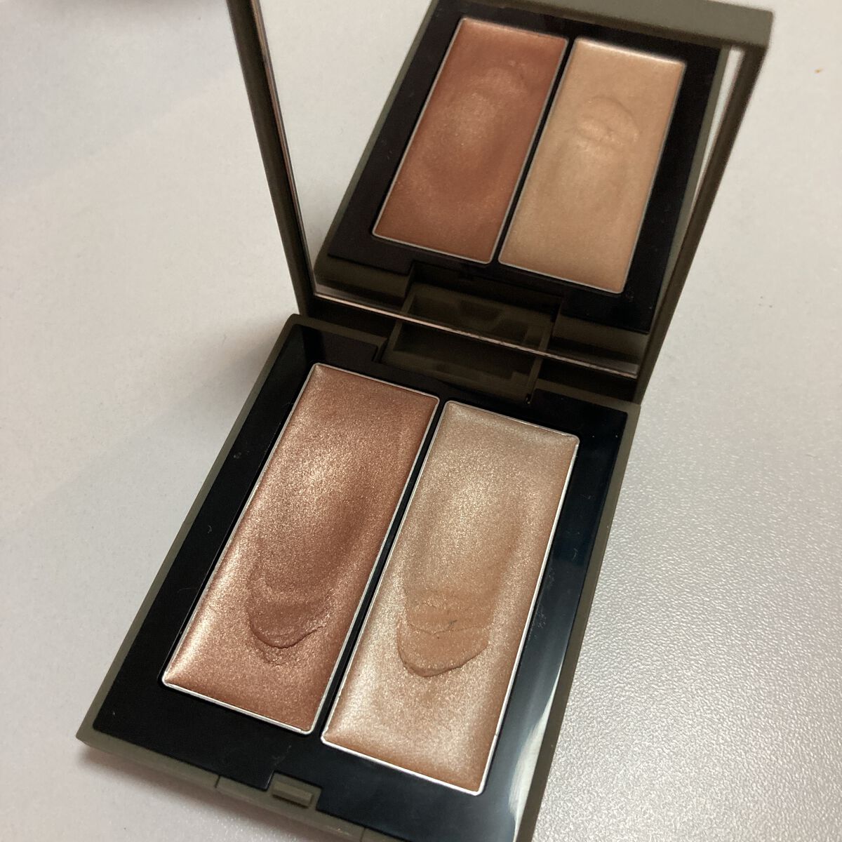 THREE シマリング グロー デュオ/THREE/クリームハイライトを使ったクチコミ（2枚目）