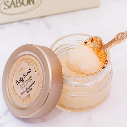 ボディスクラブ パチュリ・ラベンダー・バニラ/SABON/ボディスクラブを使ったクチコミ(2枚目)