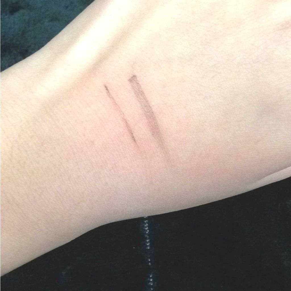 「密着アイライナー」クリームペンシル/デジャヴュ/ペンシルアイライナーを使ったクチコミ（3枚目）