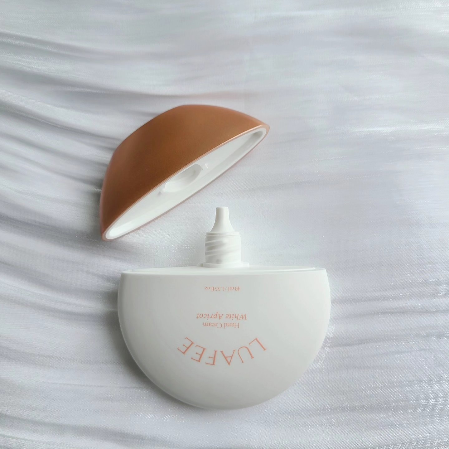 パフュームハンドクリームホワイトアプリコット/LUAFEE/ハンドクリームを使ったクチコミ（3枚目）