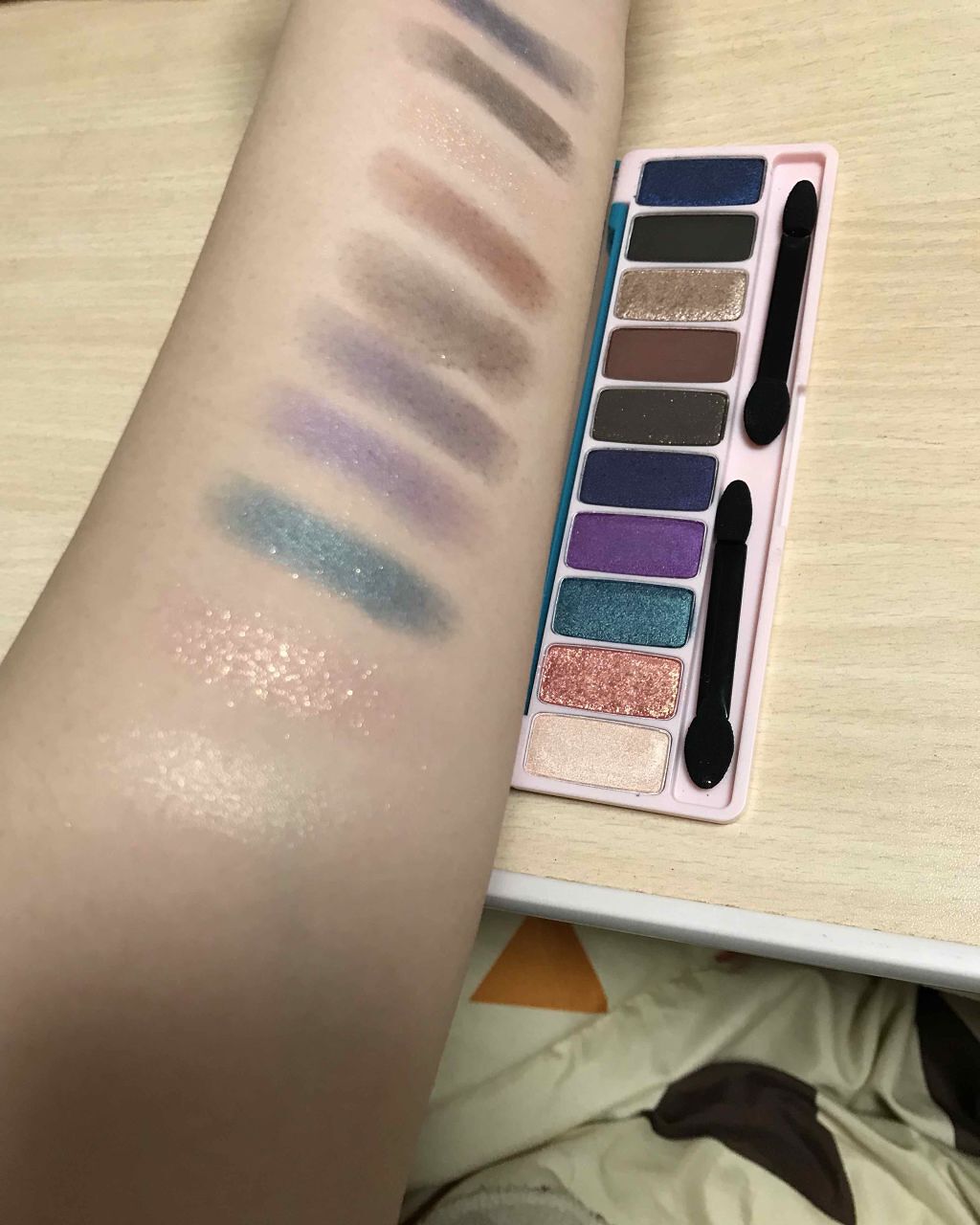 プレイカラー アイシャドウ ビーチパーティー/ETUDE/アイシャドウパレットを使ったクチコミ(3枚目)