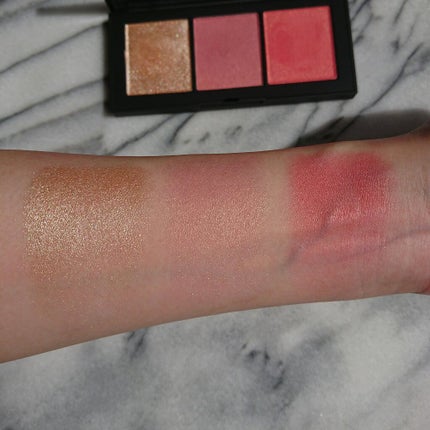 オーガズムX チークパレット/NARS/パウダーチークを使ったクチコミ(4枚目)