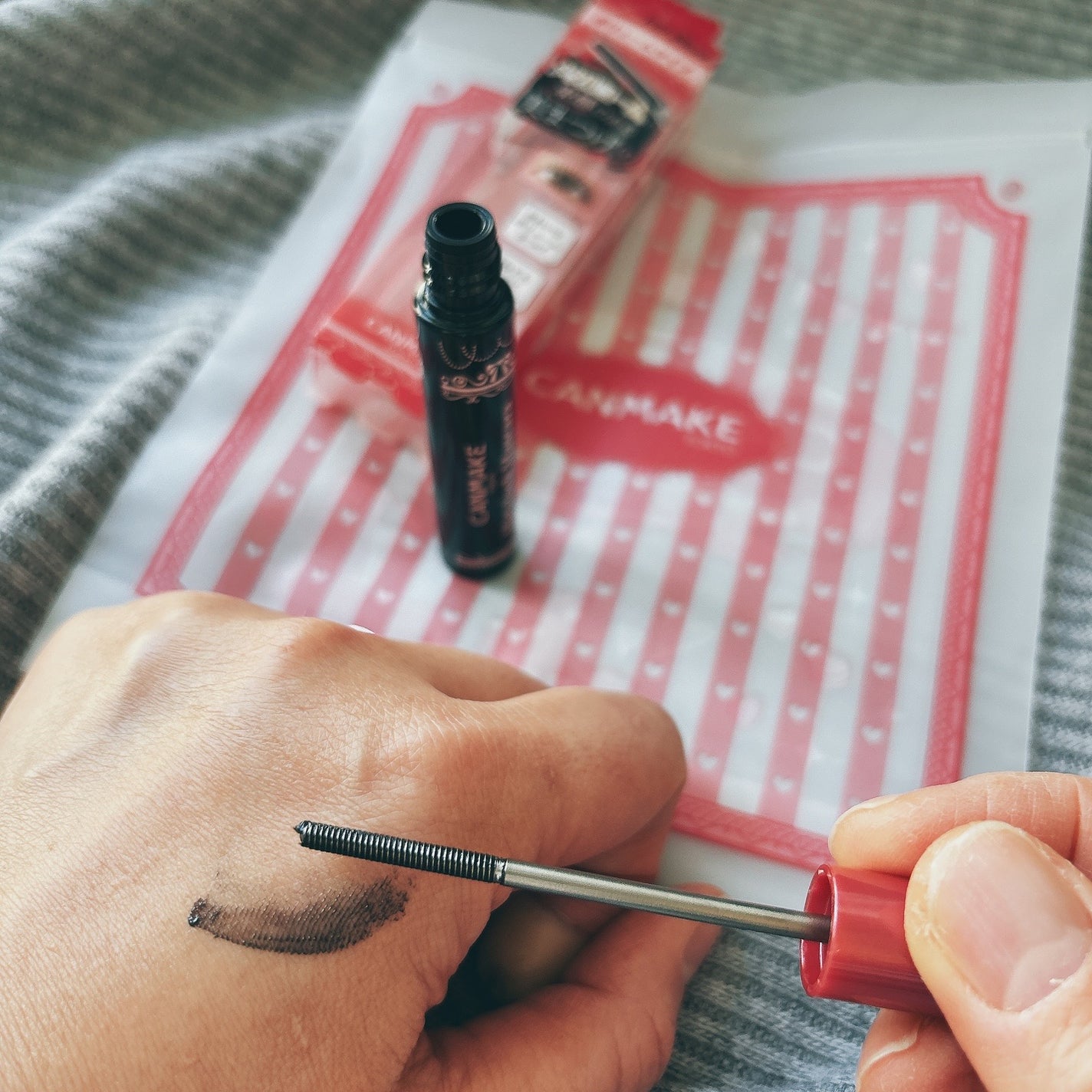 メタルックマスカラ~ボリュームルック~/キャンメイク/マスカラを使ったクチコミ(7枚目)