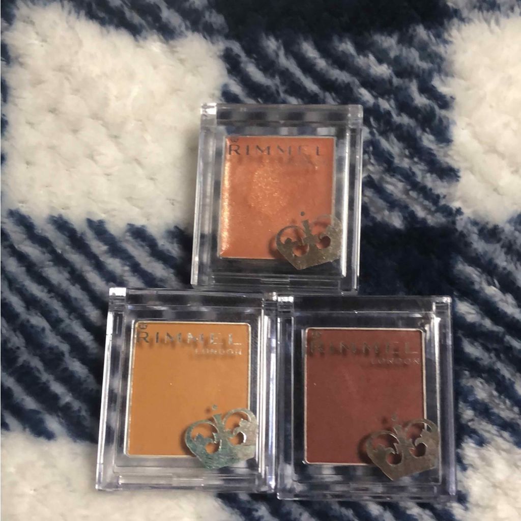 プリズム パウダーアイカラー/リンメル ロンドン/単色アイシャドウを使ったクチコミ（1枚目）