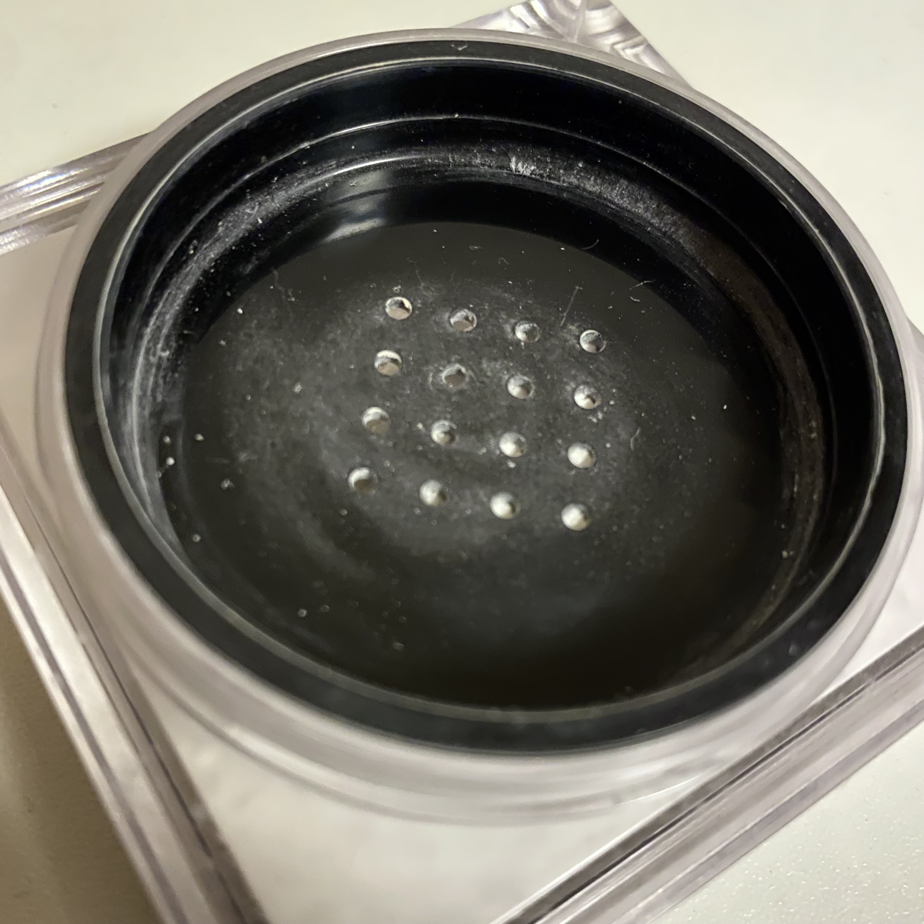 アンリミテッド mopo™ ルース パウダー naomi限定パッケージ（数量限定）/shu uemura/ルースパウダーを使ったクチコミ（1枚目）