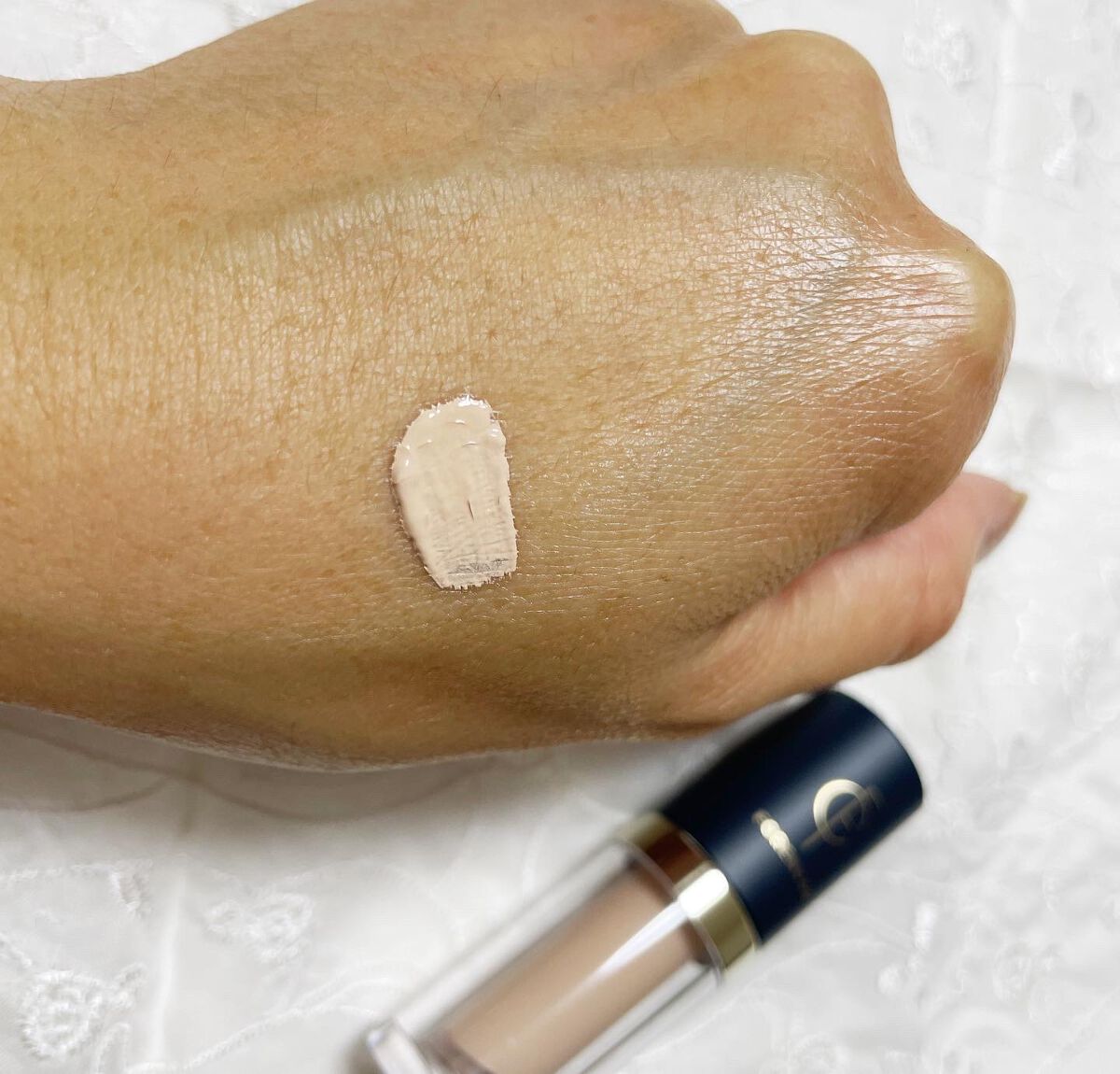 タトゥーウォータープルーフスカーコンシーラー/フォレンコス/リキッドコンシーラーを使ったクチコミ(3枚目)