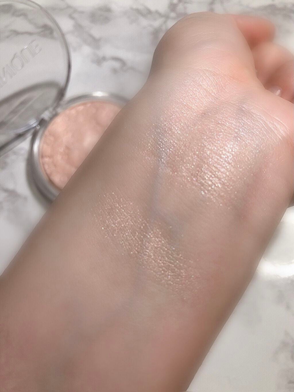 パウダー ポップ フラワー ハイライター/CLINIQUE/パウダーハイライトを使ったクチコミ(2枚目)