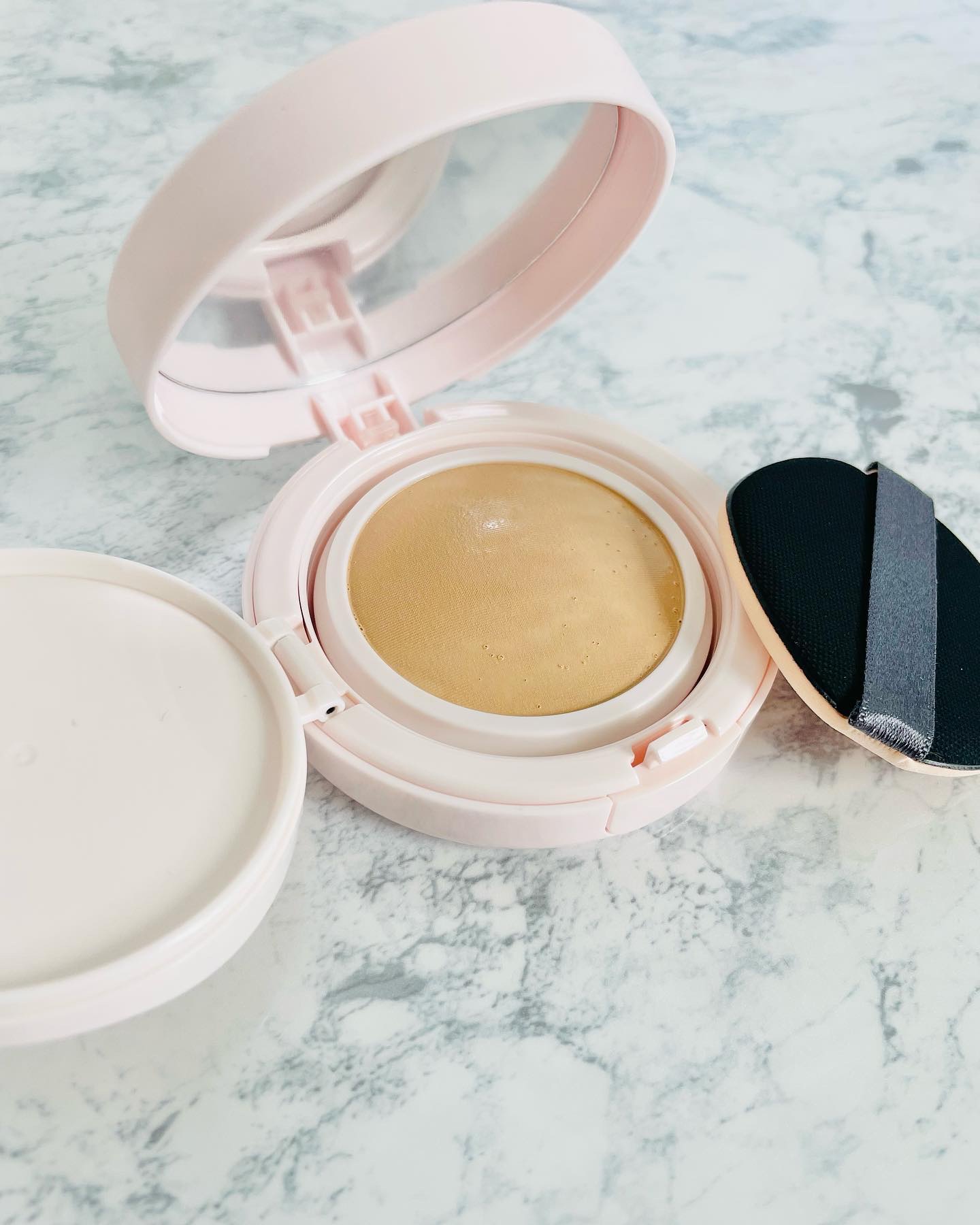 アクアリー スキンウェア カバー 02 ナチュラルベージュ/ESPRIQUE/クッションファンデーションを使ったクチコミ（3枚目）