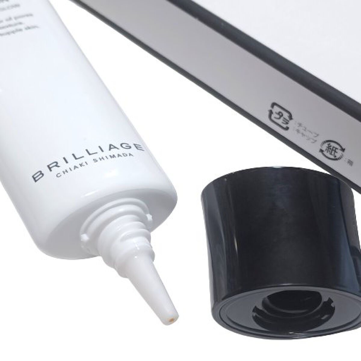 ブリリアージュ リキッドファンデーション セラム フィッティング グロウのクチコミ「
みずみずしい美容液のようなテクスチャーで
スキンケア感覚で使用できるリキッドファンデーション.....」（2枚目）