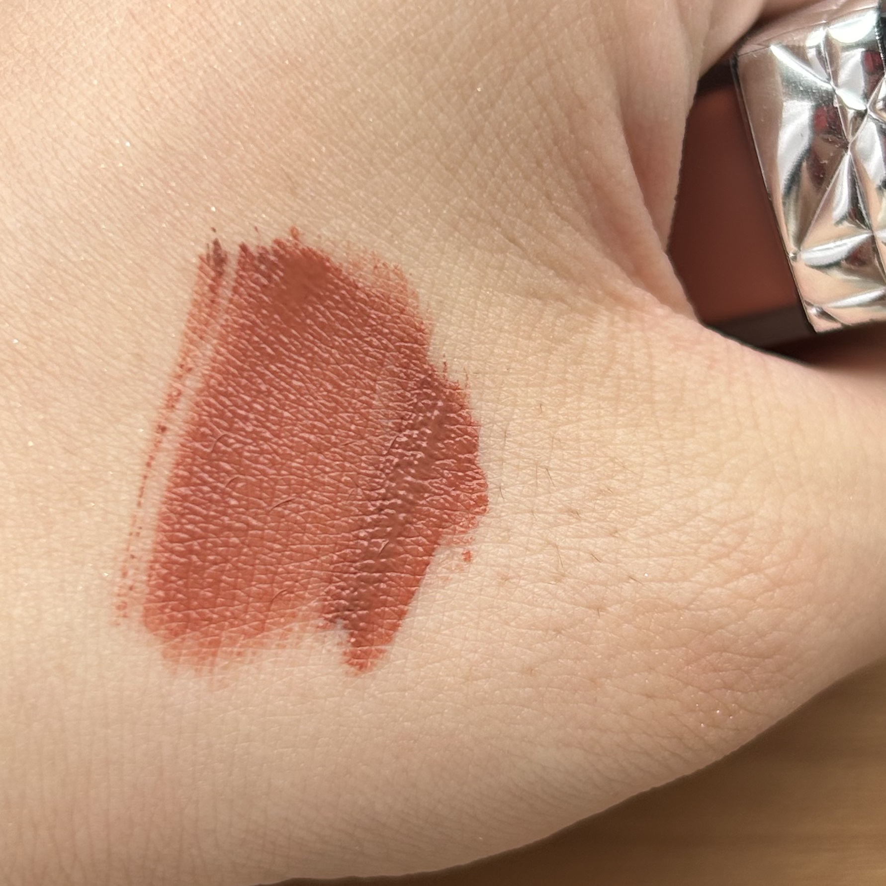 ルージュ ディオール フォーエヴァー リキッド 637 フォーエヴァー サブライム/Dior/口紅を使ったクチコミ（2枚目）