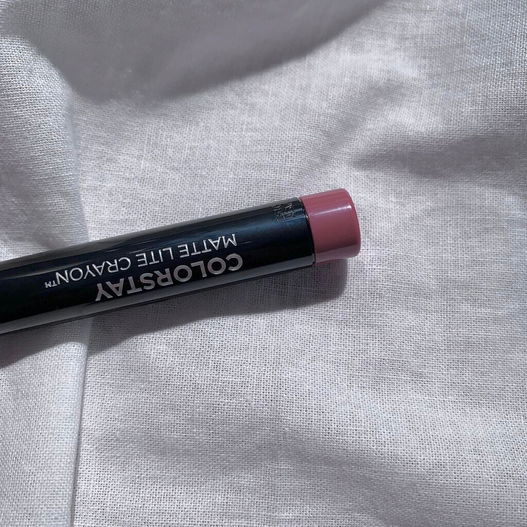 レブロン カラーステイ マット ライト クレヨン/REVLON/口紅を使ったクチコミ(5枚目)