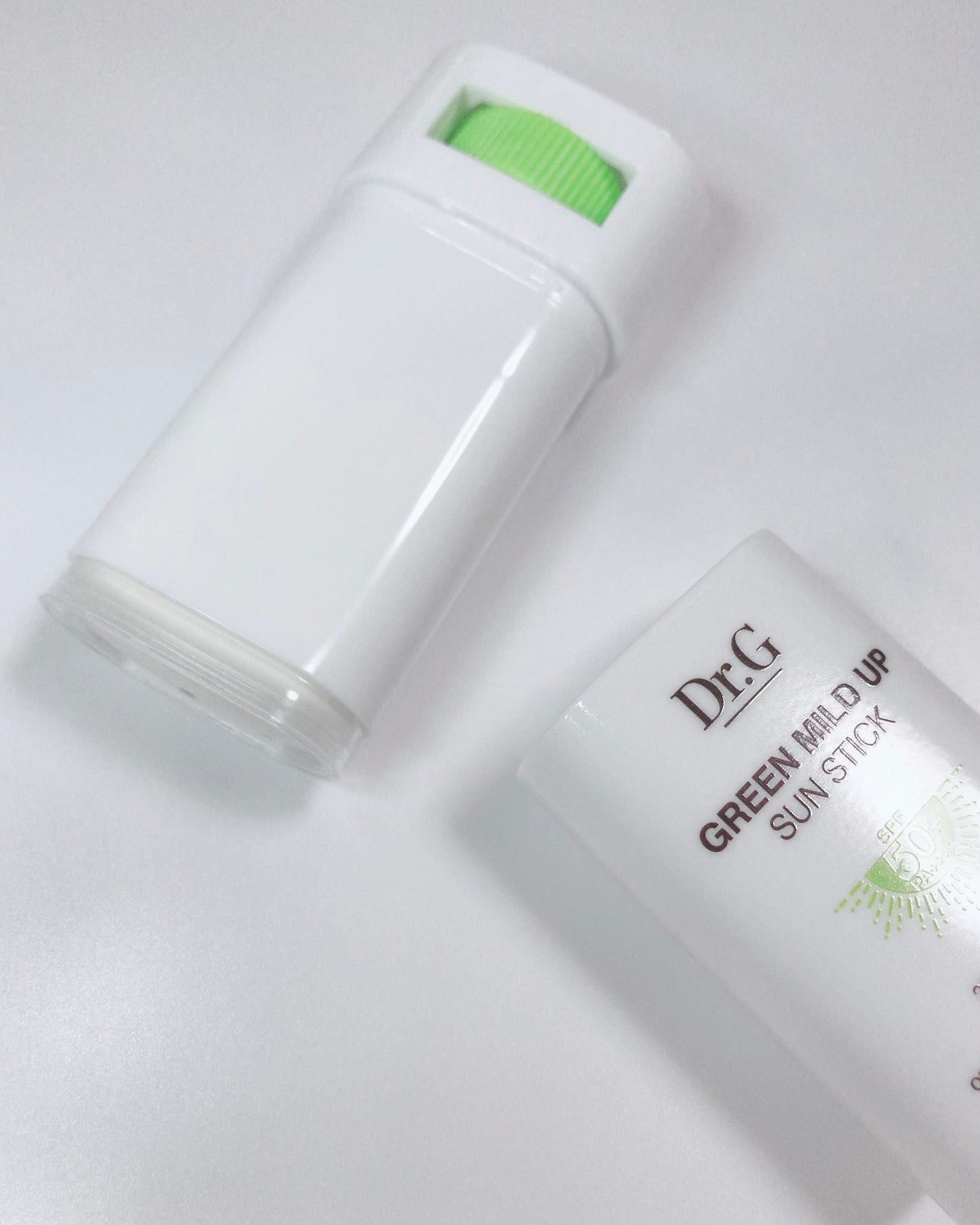 グリーンマイルドサンスティック SPF50+ PA++++/Dr.G/日焼け止めスティックを使ったクチコミ(3枚目)