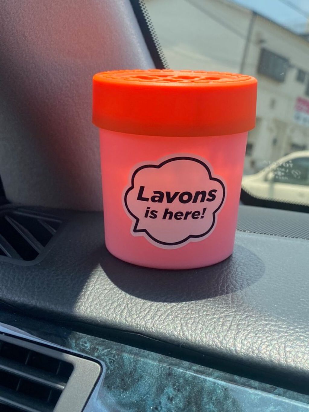 ラボン・デ・ブーン 車用 芳香剤 ゲルタイプ フレンチマカロン/ラボン/ルームフレグランスを使ったクチコミ(1枚目)