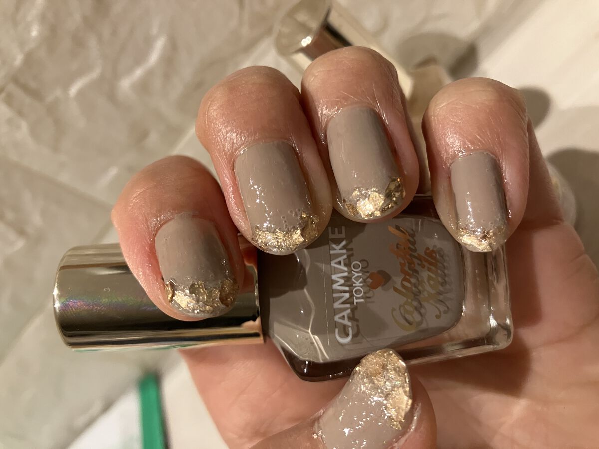 カラフルネイルズ N77 カームグレージュ/キャンメイク/マニキュアを使ったクチコミ（3枚目）