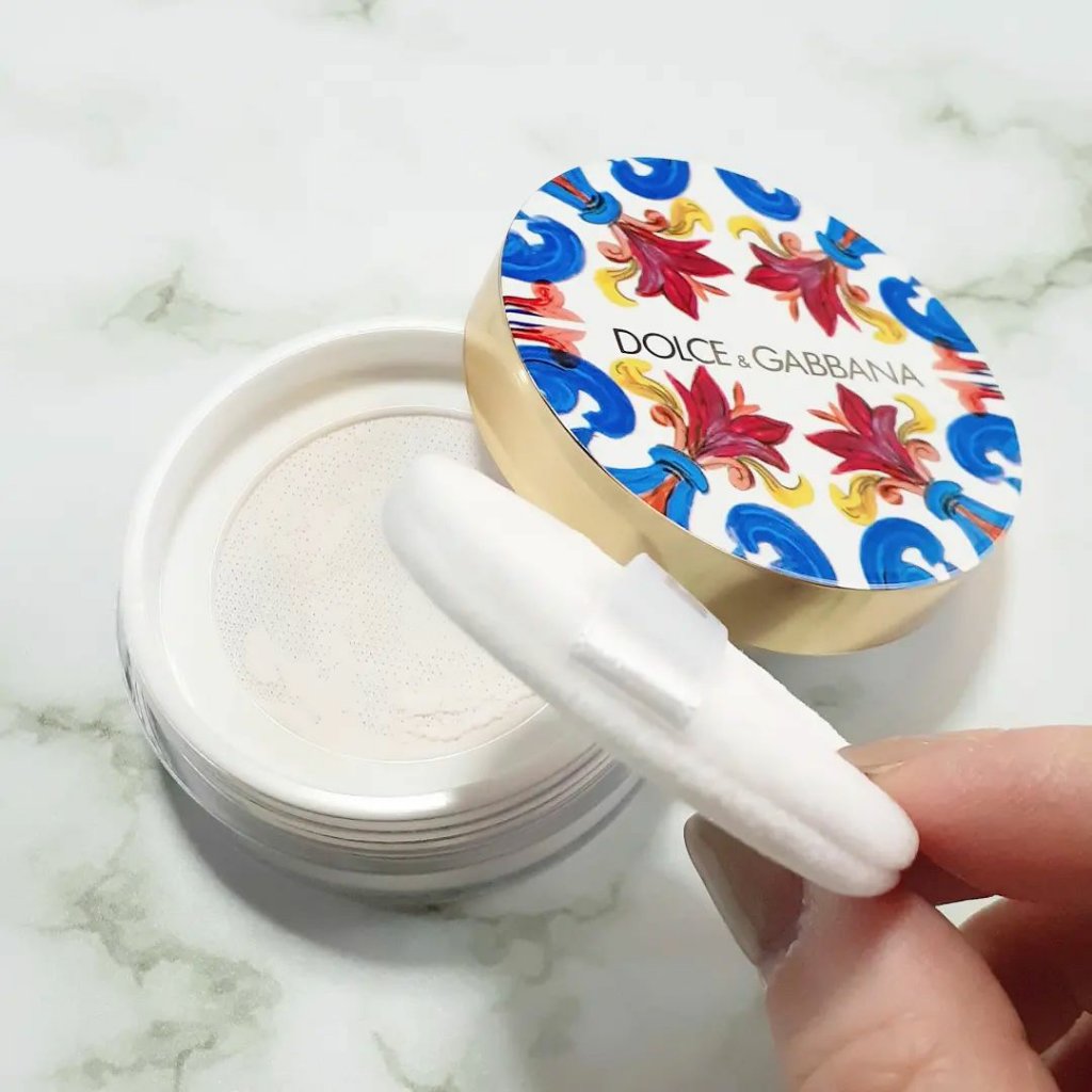 ソーラーグロウ トランスルーセント ルースセッティングパウダー /DOLCE&GABBANA BEAUTY/ルースパウダーを使ったクチコミ（3枚目）