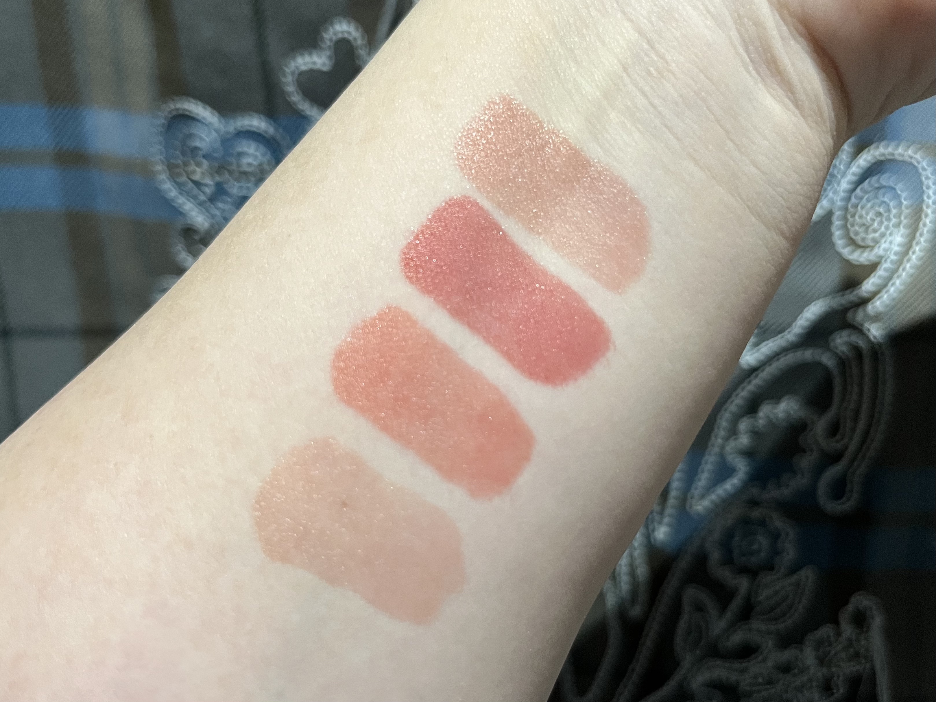 ザ ジューシーラスティングティント/rom&nd/リップティントを使ったクチコミ（3枚目）