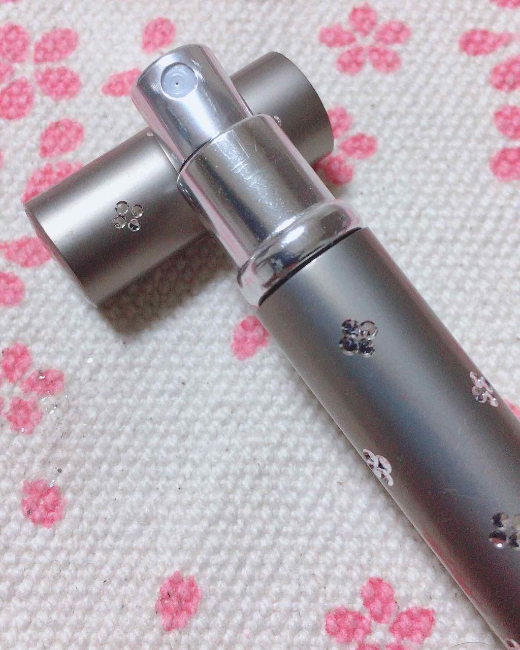 フラワーストーン付 香水スプレー容器/DAISO/その他化粧小物を使ったクチコミ(2枚目)