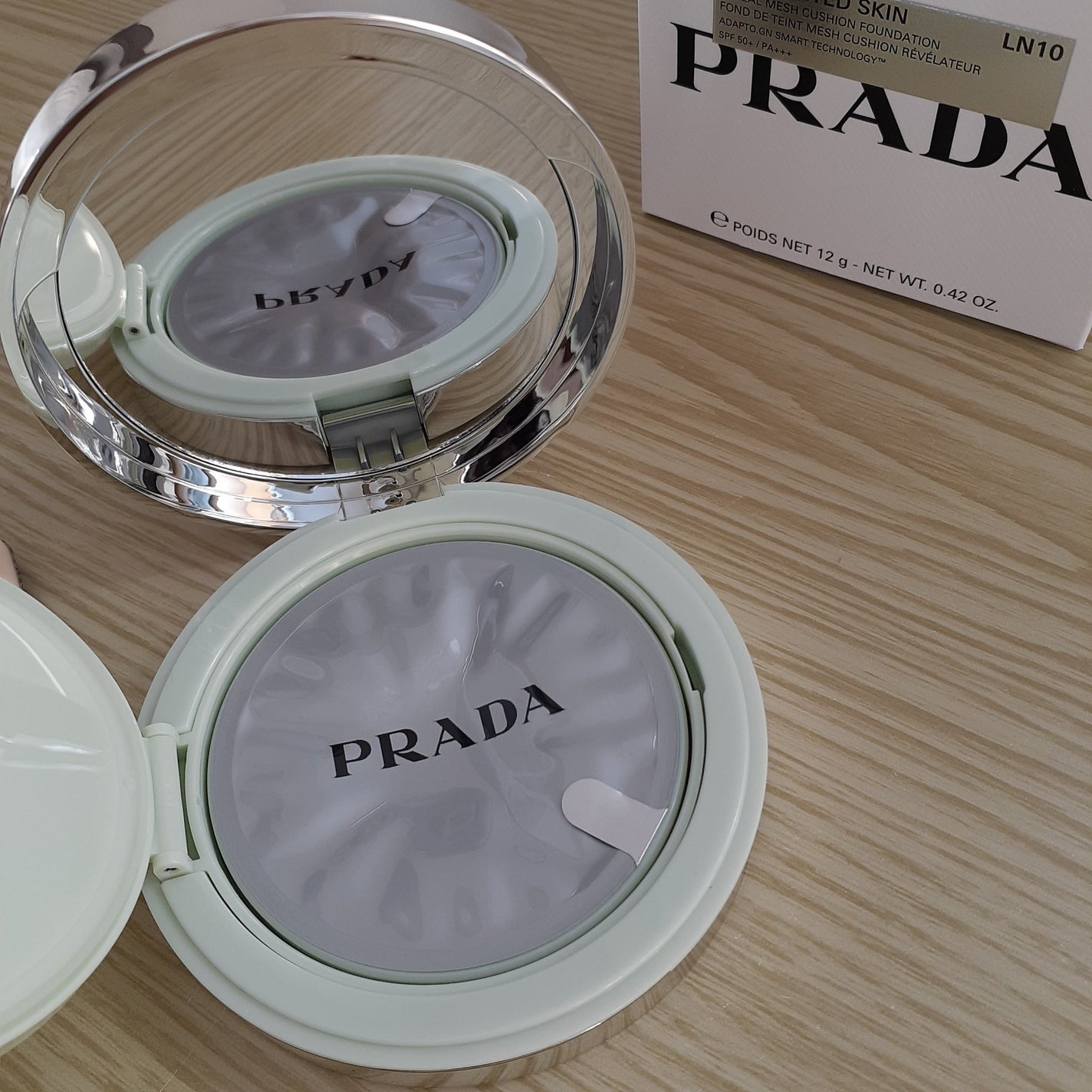 プラダ メッシュ クッション/PRADA BEAUTY/クッションファンデーションを使ったクチコミ(4枚目)