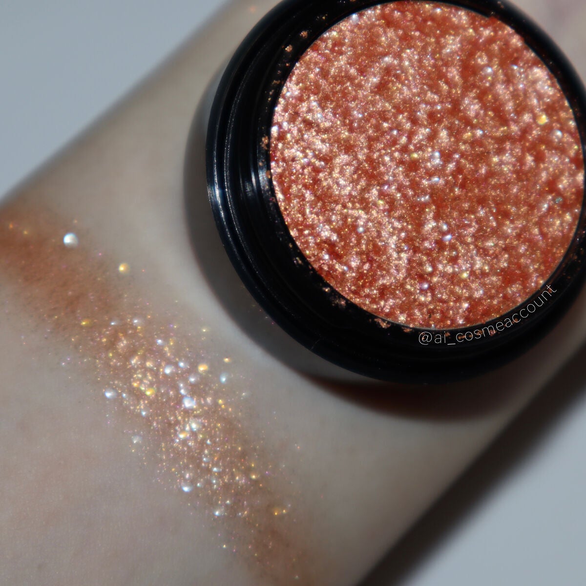 セルフィーフィックスピグメント/Witch's Pouch/単色アイシャドウを使ったクチコミ(4枚目)