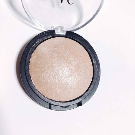 ベイクドハイライター/e.l.f. Cosmetics/パウダーハイライトを使ったクチコミ(2枚目)