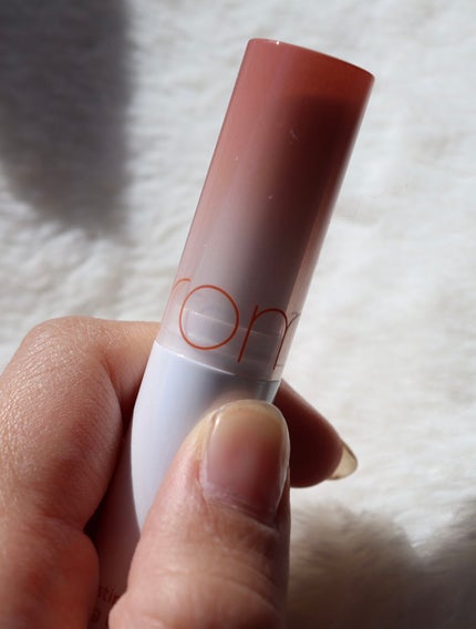 グラスティングメルティングバーム/rom&nd/リップバームを使ったクチコミ(3枚目)