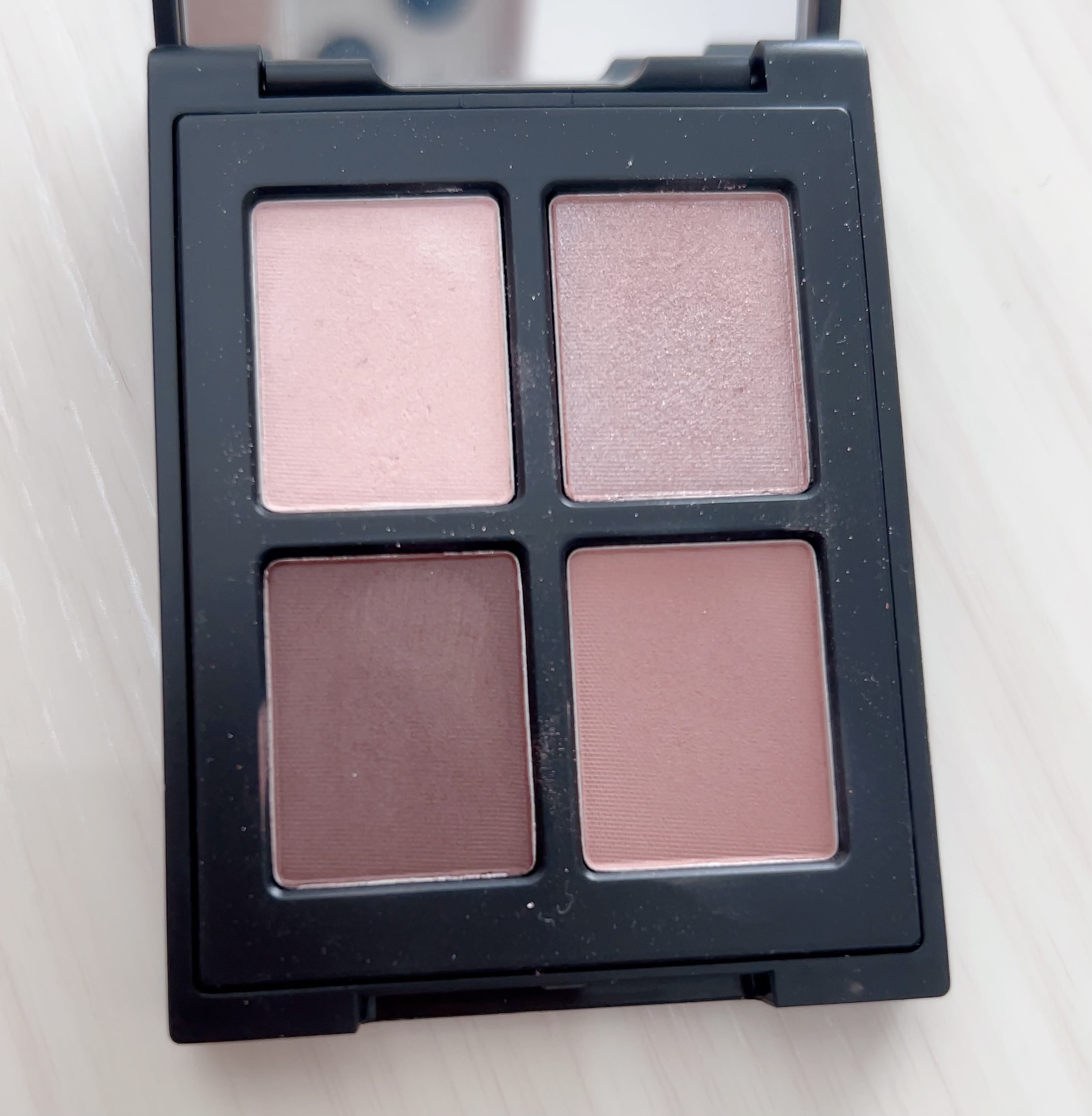 エトワルローズ 4色アイシャドウ 13 キャネル/Étoile Rose/アイシャドウパレットを使ったクチコミ（2枚目）