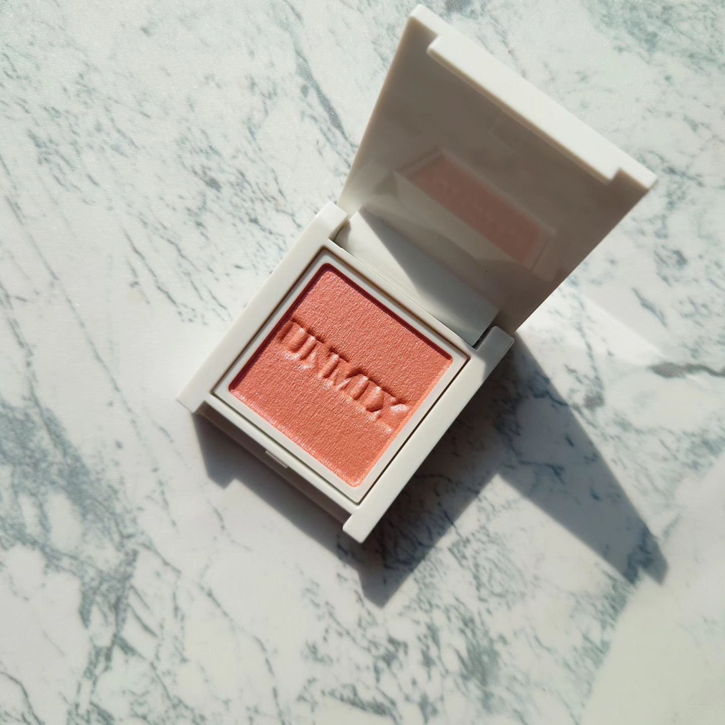 アイリッドニュアンス/UNMIX/単色アイシャドウを使ったクチコミ（2枚目）