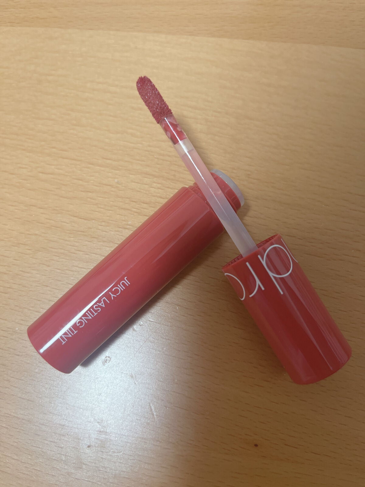 ジューシーラスティングティント/rom&nd/リップティントを使ったクチコミ(2枚目)