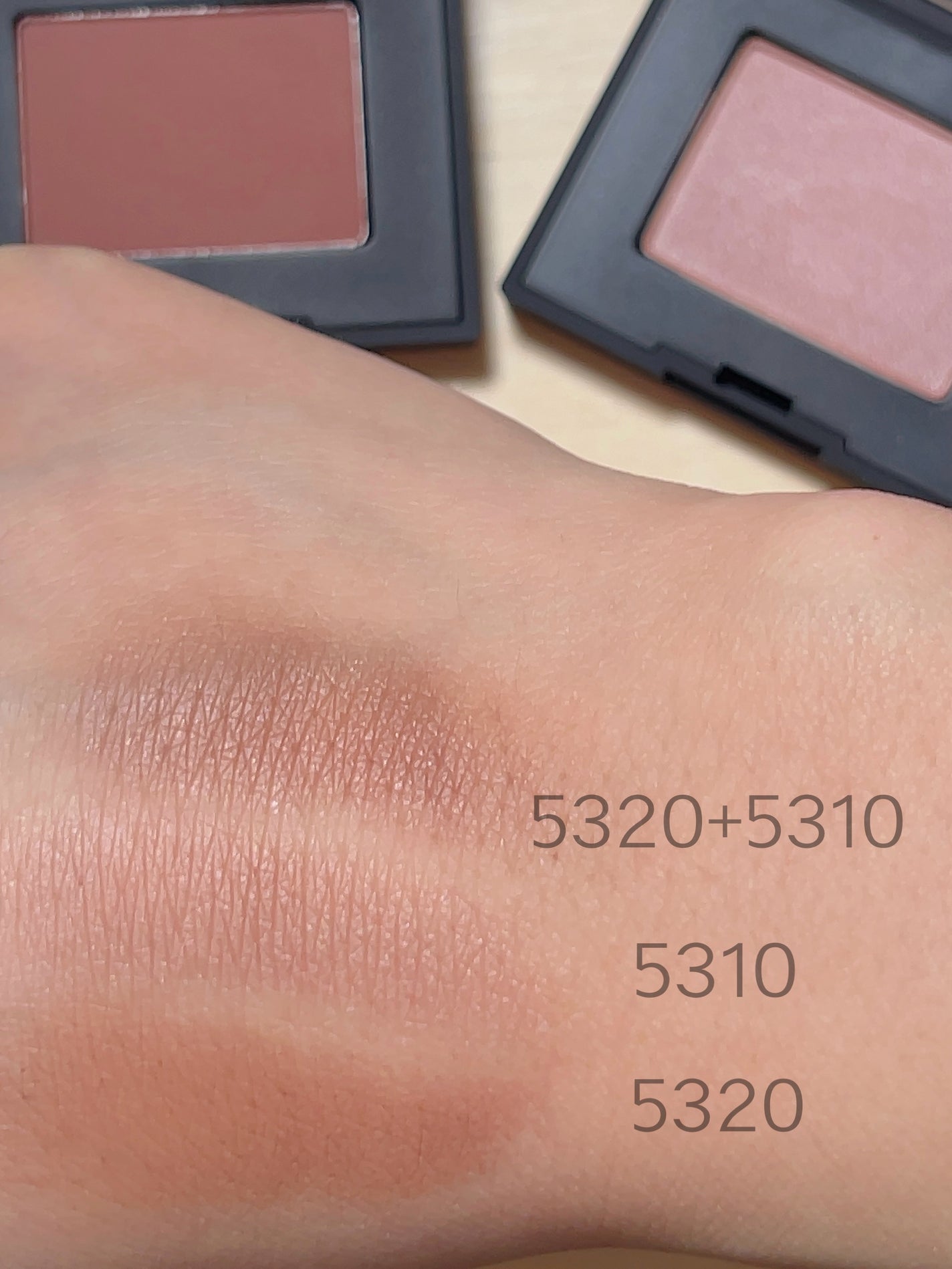 シングルアイシャドー/NARS/単色アイシャドウを使ったクチコミ(3枚目)