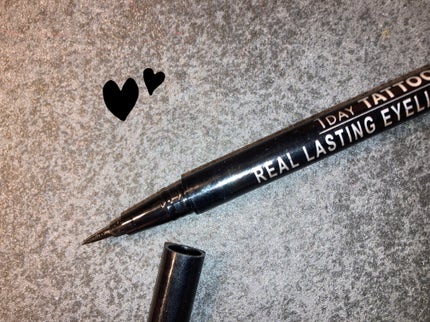 リアルラスティングアイライナー24hWP/K-パレット/リキッドアイライナーを使ったクチコミ(1枚目)