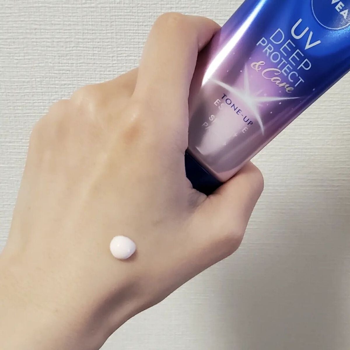 ニベアUV ディープ プロテクト&ケア トーンアップ エッセンス/ニベア/日焼け止めローションを使ったクチコミ(2枚目)