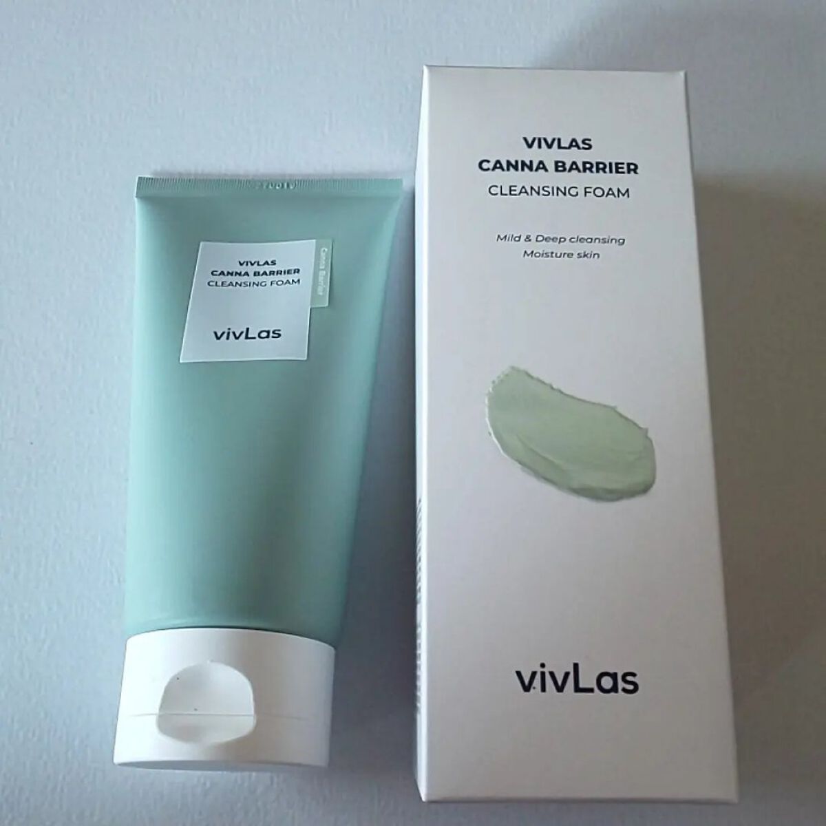 vivLas カナバリアクレンジングフォーム