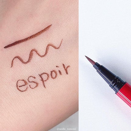 espoir ノマッジングブラシライナーのクチコミ「完全にパケ買いのアイライナー😝❤️
可愛くて本当に気に入ってます🥰
▷𝑒𝑠𝑝𝑜𝑖𝑟
𝑁𝑂𝑀𝑈.....」(3枚目)