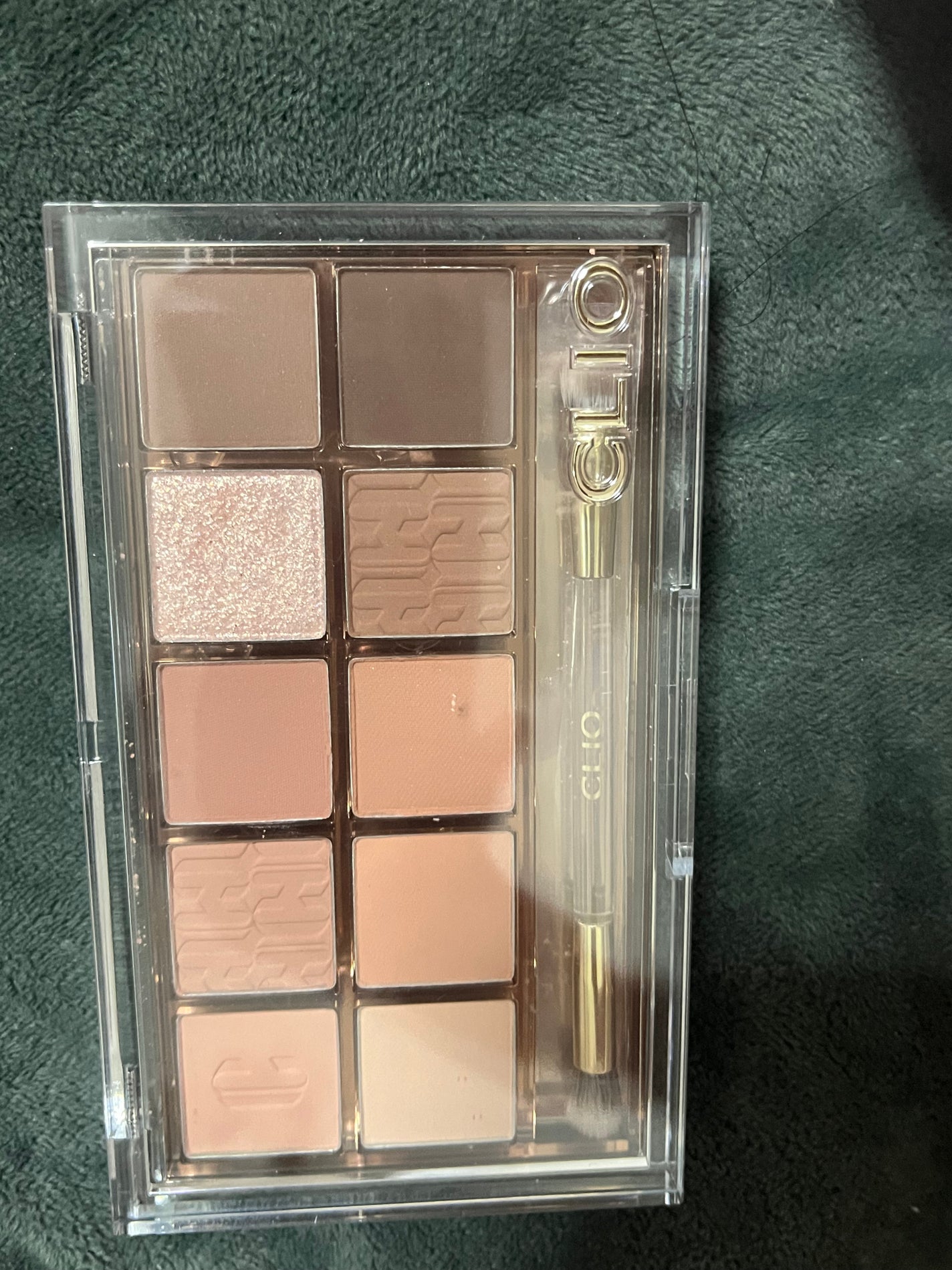 フォロバ100 on LIPS 「Qoo10のメガ割でアイシャドウ購入しました。ピンク系があまり..」(2枚目)