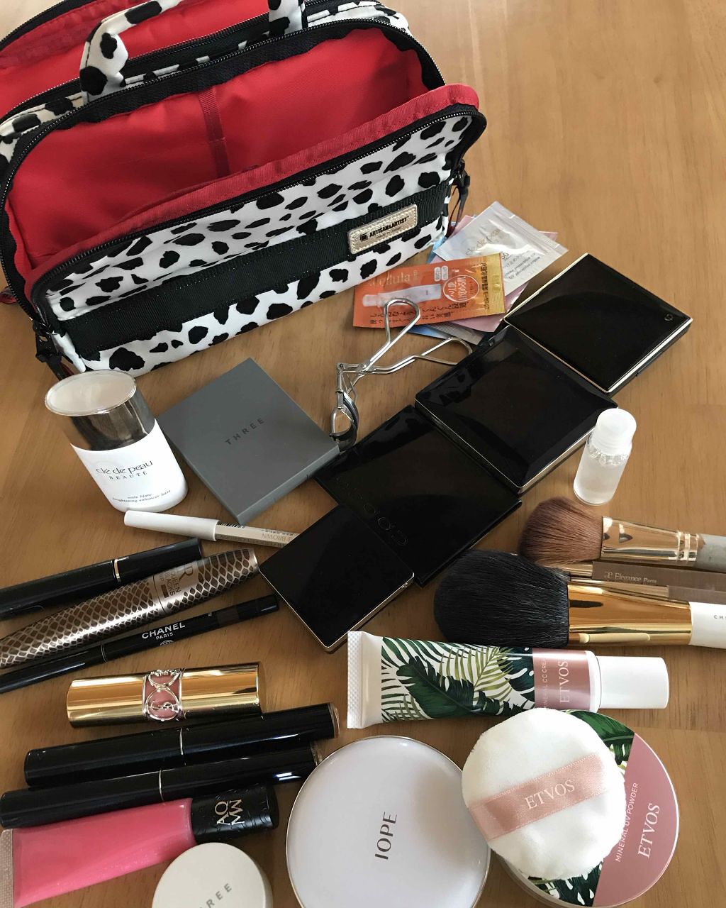 コスメポーチ/ARTISAN&ARTIST(アルティザン・アンド・アーティスト)/化粧ポーチを使ったクチコミ(3枚目)