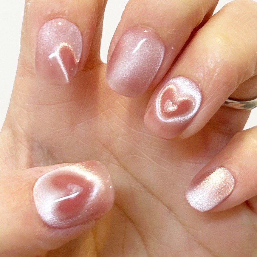 みーぽん on LIPS 「\2月のネイル/趣味で集めているネイルチップ🫶今月もたくさんつ..」(2枚目)