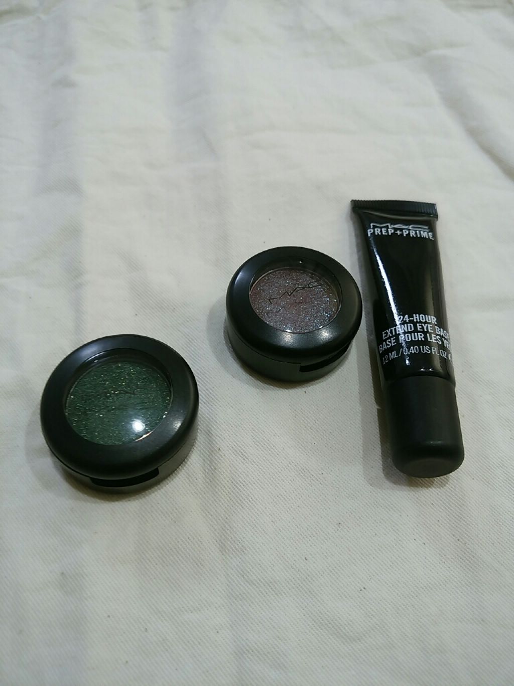 スモール アイシャドウ ザッツ ショウビズ ベイビー/M・A・C/単色アイシャドウを使ったクチコミ（1枚目）