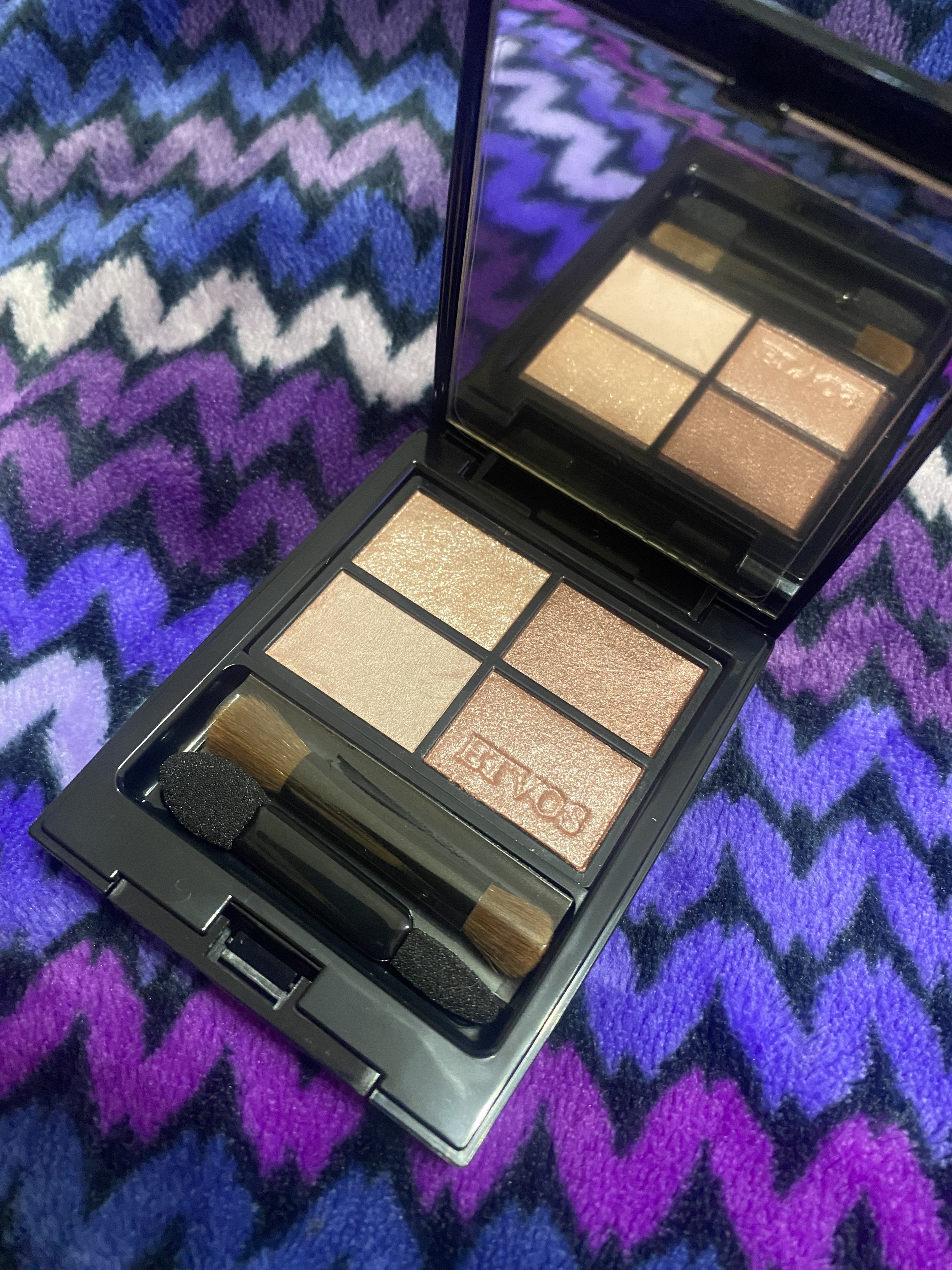 シャドーカスタマイズ/MAJOLICA MAJORCA/単色アイシャドウを使ったクチコミ（3枚目）