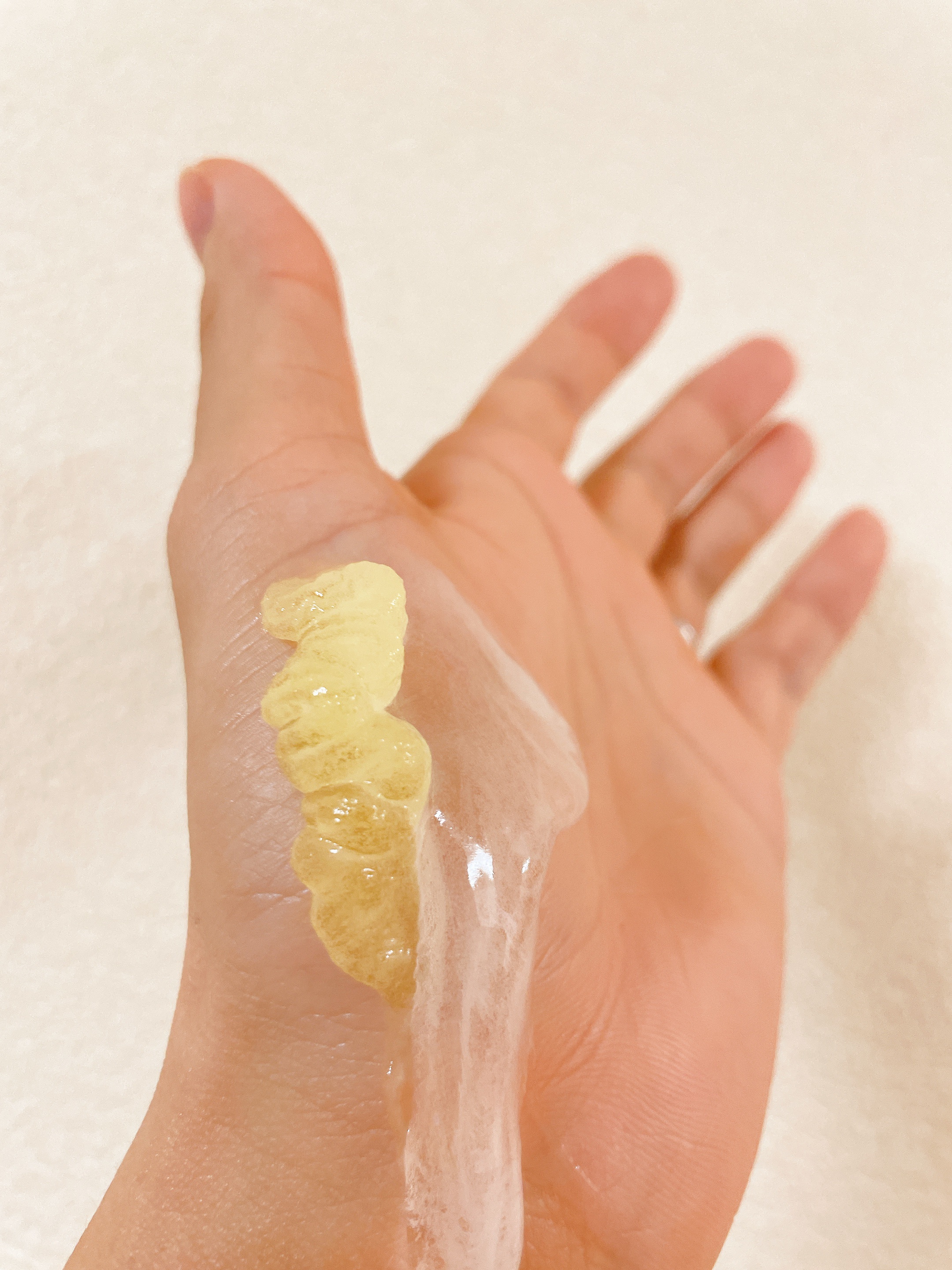 たらｺｽ/残業代をｺｽﾒに注ぎ込む夫のクチコミ「ドクターメディオンの2種類のジェルで出てきて混ぜると即席炭酸泡パックになるやーつ！

鼻とか額.....」（2枚目）