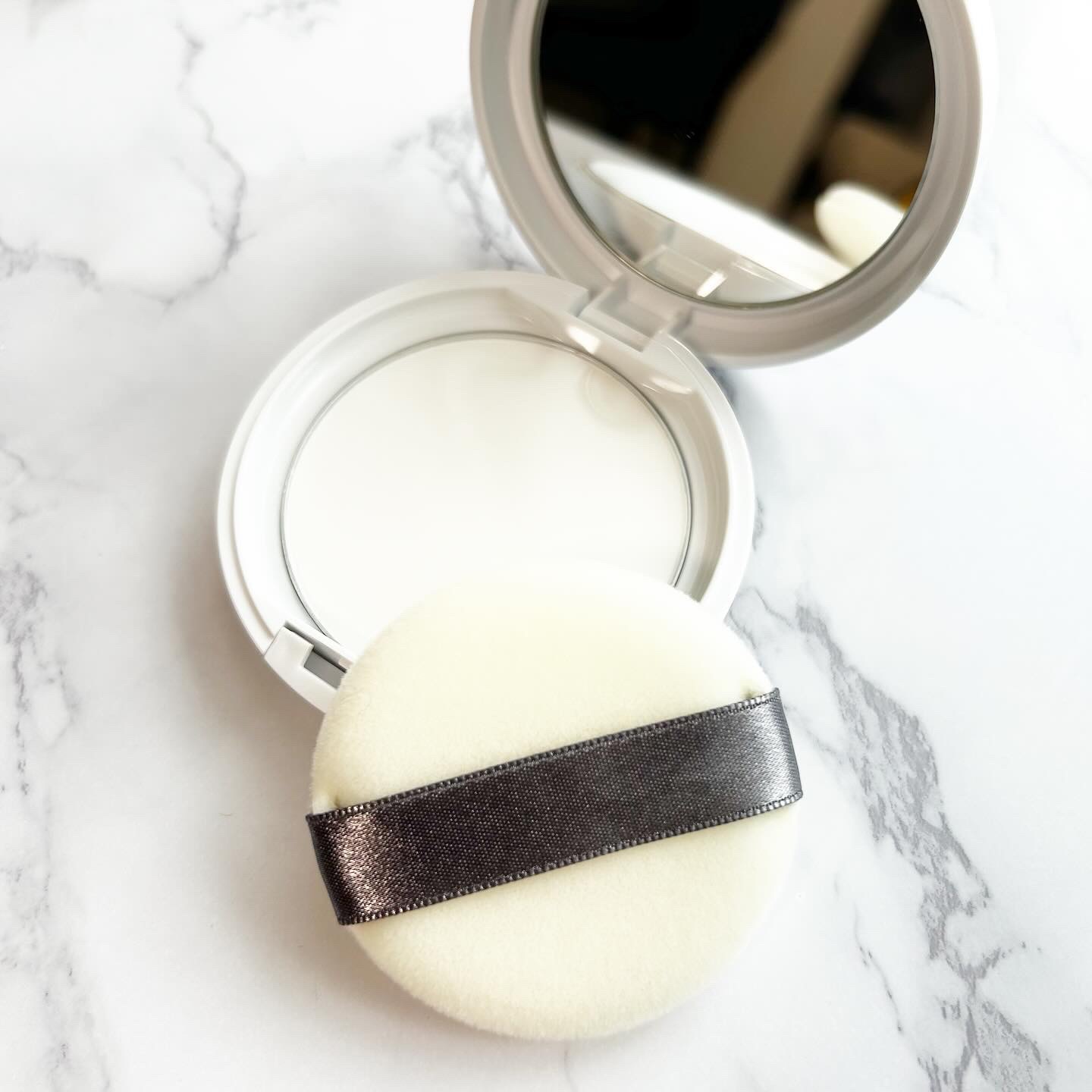 ヒロインメイク ブラッシュアップ パウダー　/ヒロインメイク/ルースパウダーを使ったクチコミ（2枚目）