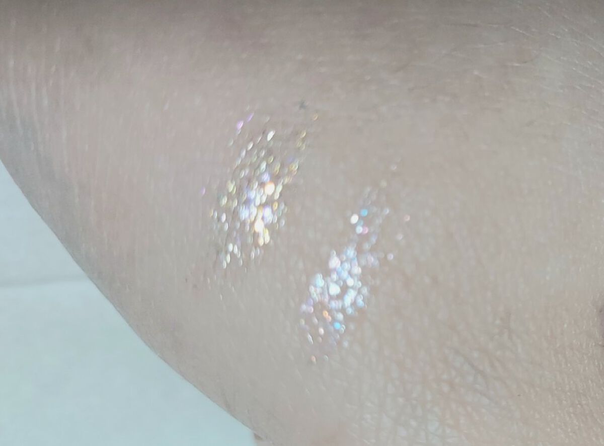 リキッド グリッター シャドウ/rom&nd/グリッターを使ったクチコミ（2枚目）