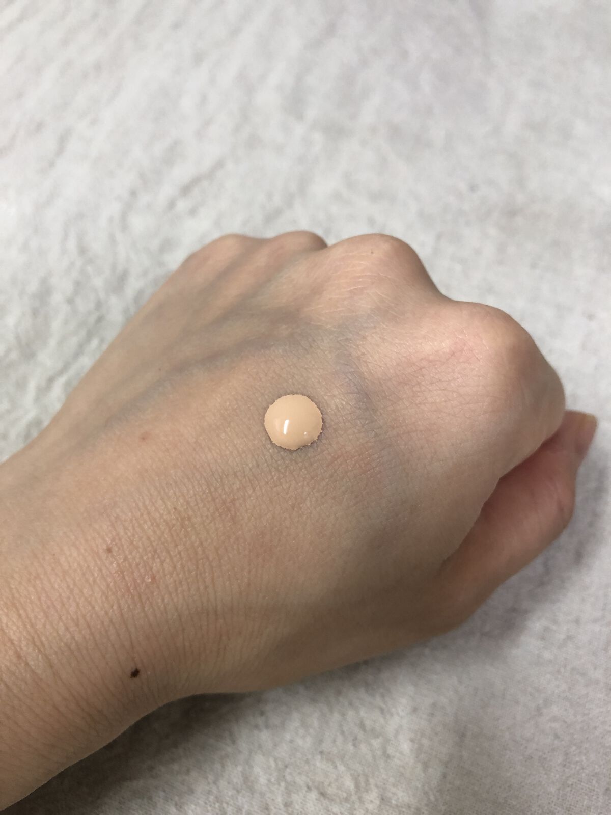 シルキーステイファンデーション/HERA/リキッドファンデーションを使ったクチコミ（3枚目）