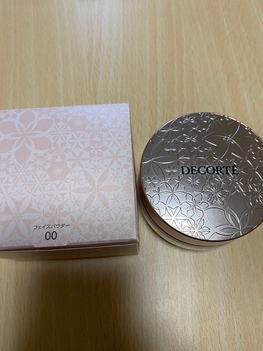 フェイスパウダー/DECORTÉ/ルースパウダーを使ったクチコミ(1枚目)