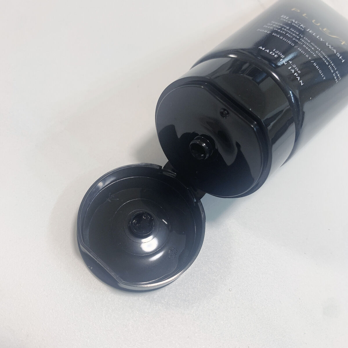 BLACK JELLY WASH（ブラックジェリーウォッシュ）/PLUEST/その他洗顔料を使ったクチコミ（2枚目）