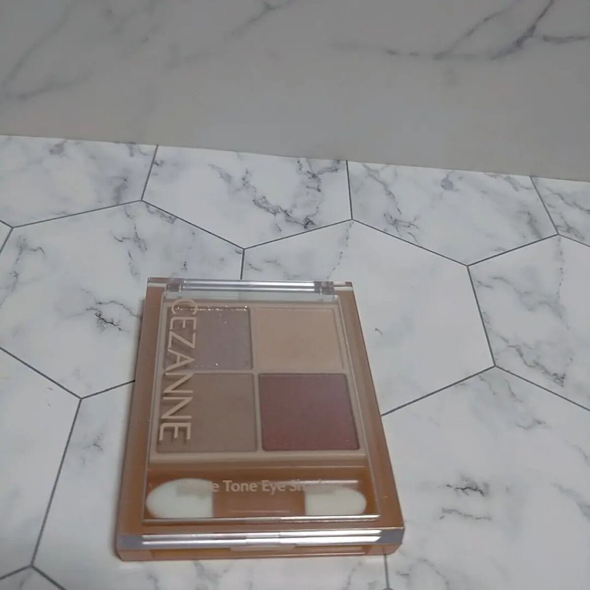 ベージュトーンアイシャドウ/CEZANNE/アイシャドウパレットを使ったクチコミ（1枚目）