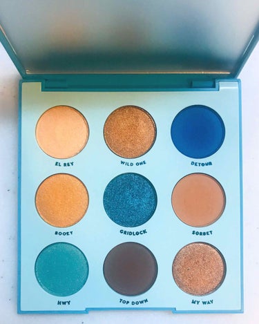  シャドウパレット MAR/ColourPop/パウダーアイシャドウを使ったクチコミ（3枚目）