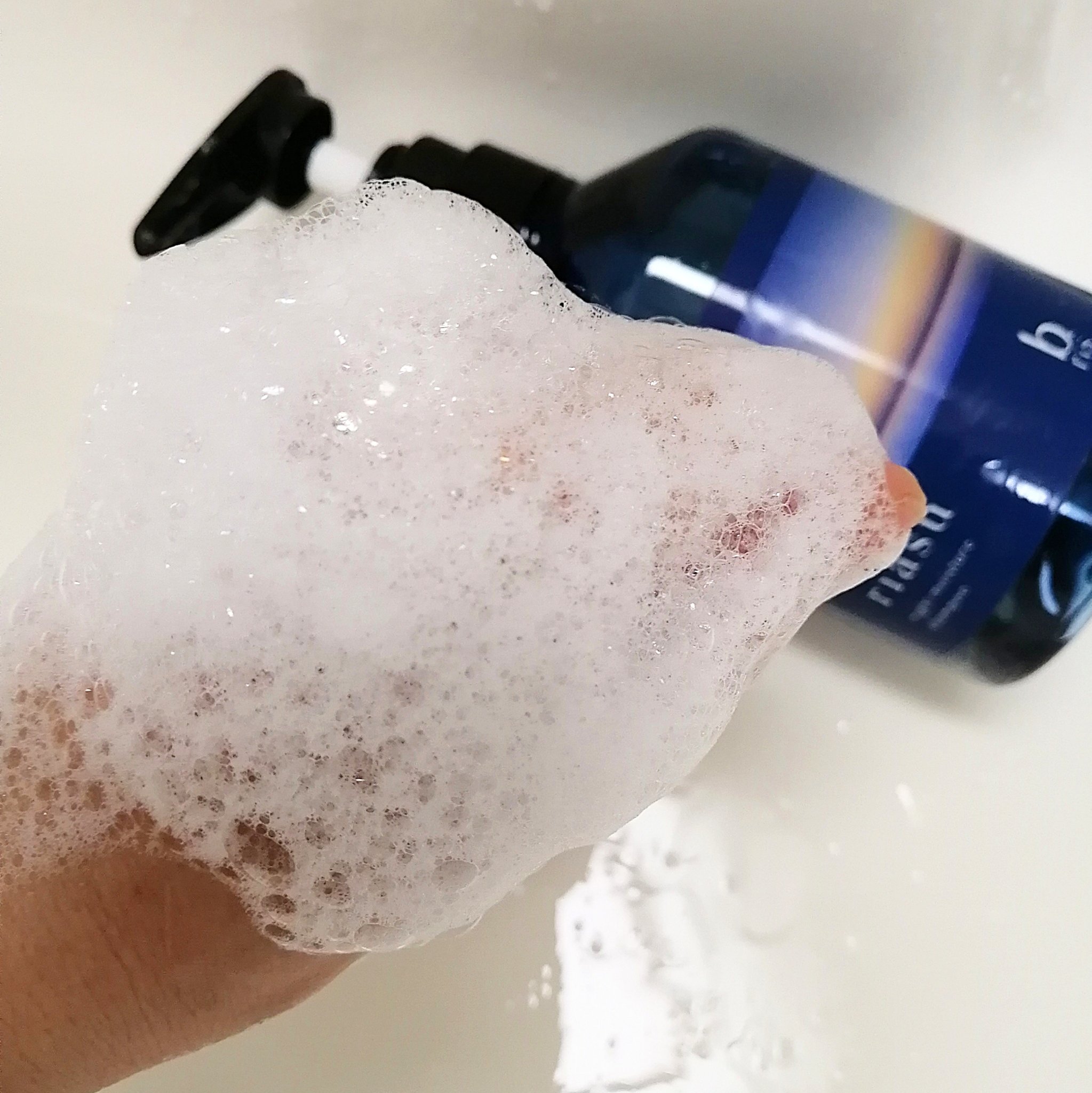 リアス ナイト モイスチャー シャンプー/トリートメント シトラスハーブの⾹り/riasu/市販シャンプーを使ったクチコミ（3枚目）