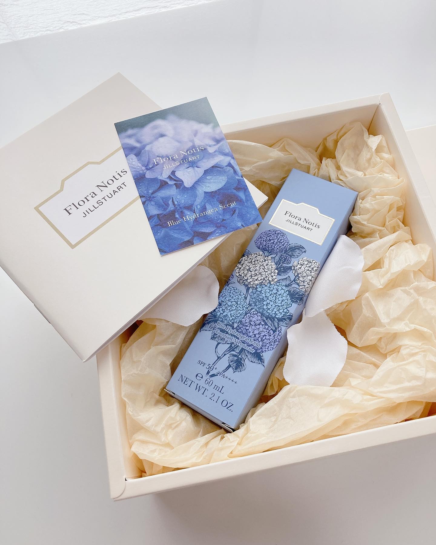 ブルーハイドレンジア エッセンシャルUVプロテクター/Flora Notis JILL STUART/日焼け止めミルクを使ったクチコミ（1枚目）