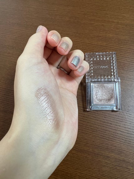 シングルカラーアイシャドウ/CEZANNE/単色アイシャドウを使ったクチコミ(2枚目)